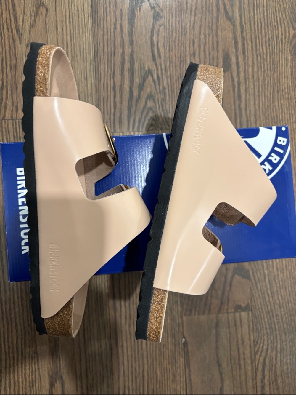 Birkenstock Arizona Big Buckle High Shine Sandals in New Beige - Picture 3 of 5